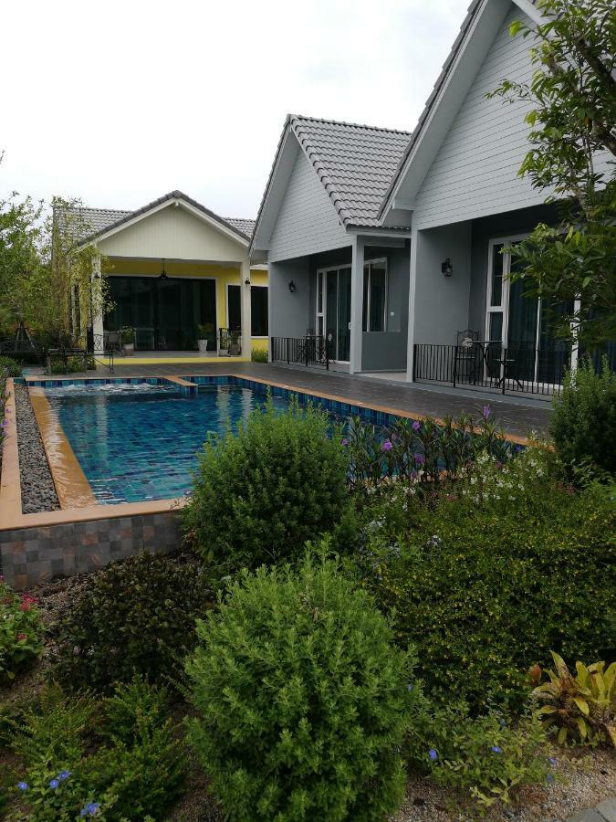 Baan Phurit Khaoyai Hotel Pak Chong Buitenkant foto